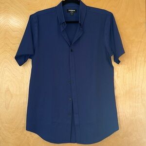 Express men’s Wrinkle-Resistant Everyday Performance Dress Shirt